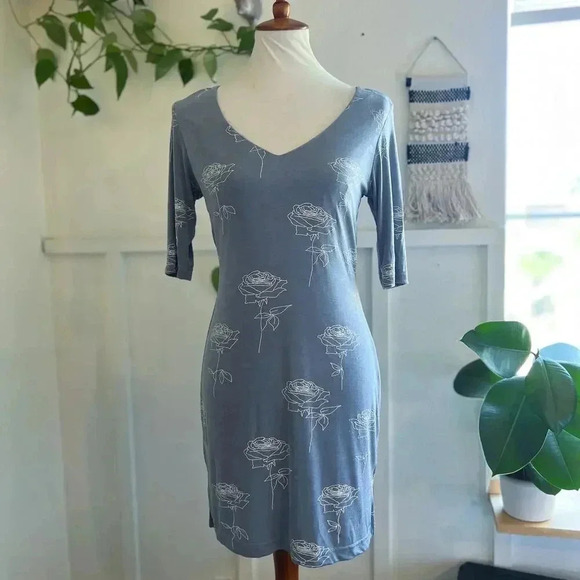 All that Jazz Dresses & Skirts - Vintage All That Jazz Gray Silver Stretch Floral Print Bodycon Mini Dress M 90s